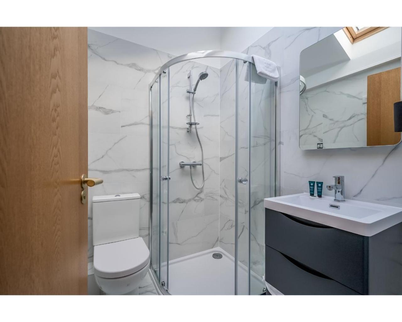 Central Belfast Apartments Pottinger'S Quay ภายนอก รูปภาพ