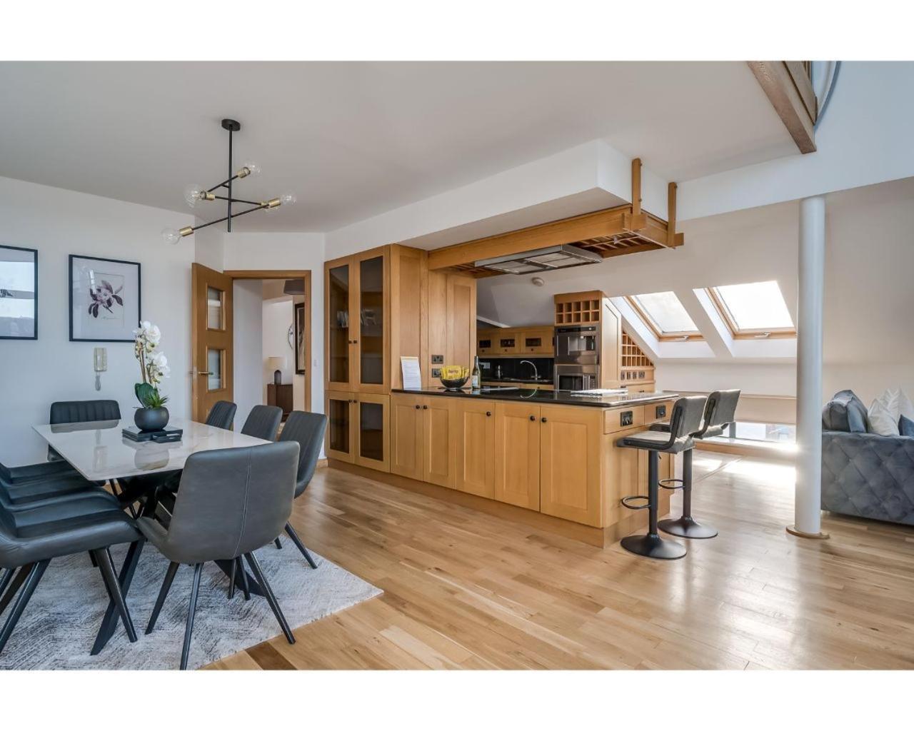 Central Belfast Apartments Pottinger'S Quay ภายนอก รูปภาพ