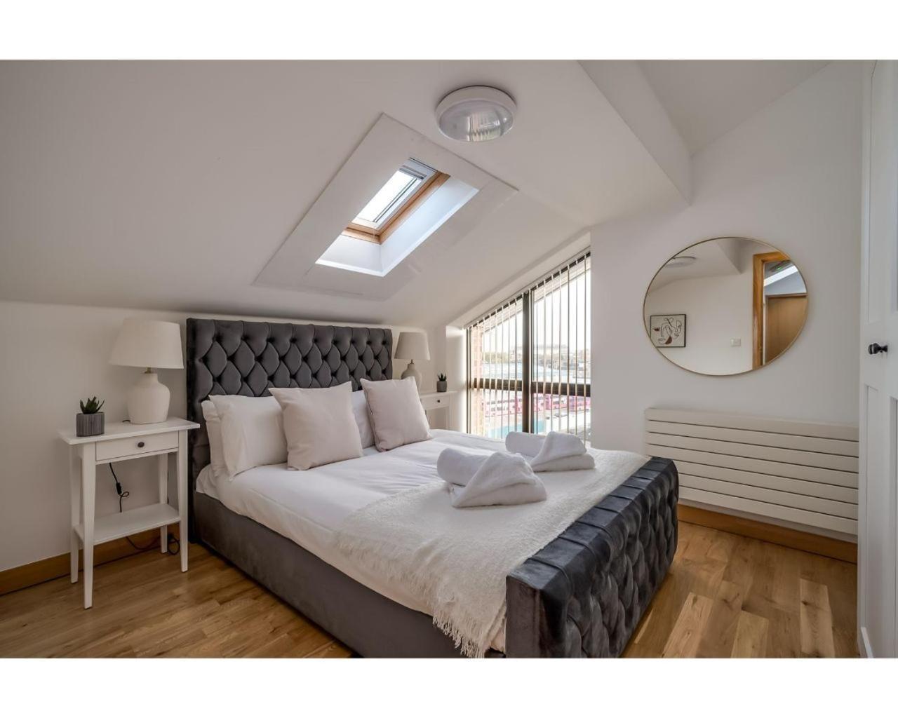 Central Belfast Apartments Pottinger'S Quay ภายนอก รูปภาพ