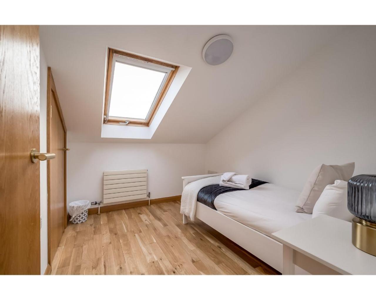 Central Belfast Apartments Pottinger'S Quay ภายนอก รูปภาพ